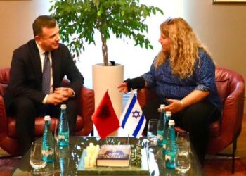 Sulmi terrorist nga militantët e Hamasit, Balla takon ambasadoren e Izraelit: Lutjet tona shkojnë për të gjithë Izraelin