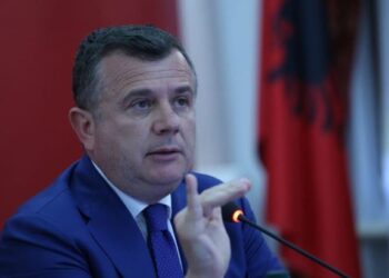 Balla: Në 48 orët e fundit janë proceduar penalisht 8 policë. Mbyllje sysh e bashkëpunim me keqbërësit