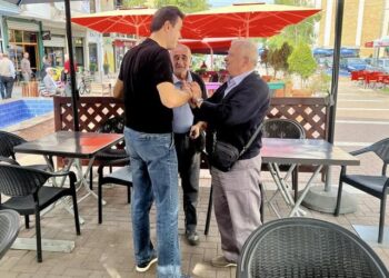 Basha nga Pogradeci: Shqipëria ka plot matrapazë e politikanë që shkelin mbi të. Ajo që i mungon është një alternativë e përgjegjshme
