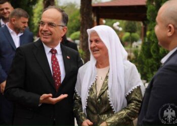 FOTOT/ Presidenti Begaj në Vaun e Dejës: Bizneset familjare po shndërrohen në sipërmarrje