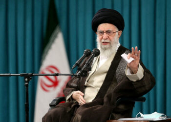 Irani i del krah Hamasit, Ali Khamenei: Me luftëtarët palestinezë deri në çlirimin e Palestinës dhe Jeruzalemit