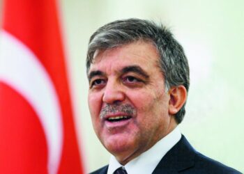 Ish Presidenti turk: Duhen dy për tango