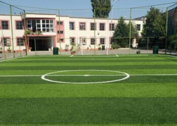Bashkia e Tiranës rehabiliton fushat sportive të shkollës “Kolë Jakova”