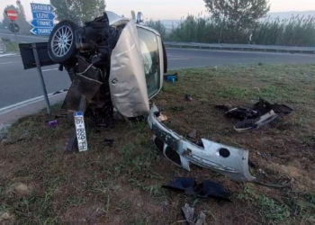Aksident i rëndë në Thumanë, shpëtojnë mrekullisht dy shqiptarët e Kosovës