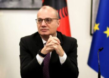 Ministri i Jashtëm i Arabisë Saudite telefonatë më homologun shqiptar: Të sigurohet jeta e civilëve në Gaza, të hiqet rrethimi