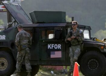 “Blindohet” Veriu/ NATO shton forcat e KFOR-it në Kosovë: 130 ushtarë rumunë i bashkohen misionit paqeruajtës