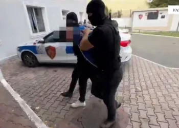 Emri/ Rrëmbeu një person në Itali dhe kërkoi para për ta liruar, arrestohet në Laç 22-vjeçari