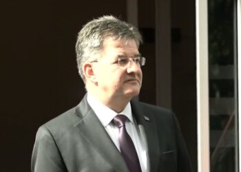 Lajçak pas takimit me Kurtin: Të lëvizet në themelimin e Asociacionit! Ngjarjet e 24 shtatorit treguan se…