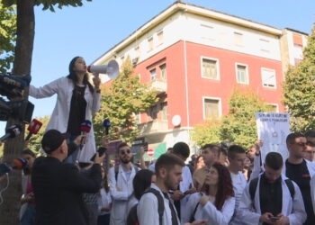 Del kostoja e studimit për Mjekësinë: 2.4 milionë lekë të vjetra në vit kush refuzon kontratën