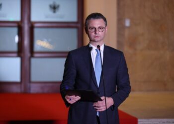 Miratohet projektbuxheti 2024/ Mete: 39 mld lekë për rritjen e pagave, brenda 2024 paga mestare 900 euro