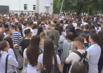 Studentët e Mjekësisë vazhdojnë bojkotin pa afat, kërkojnë anulimin e ligjit për diplomat