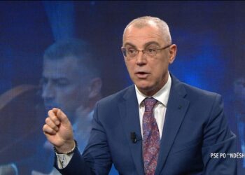 Dhuna në Kuvend, Deputeti i PS: S’do ta bllokojnë dot punën e mazhorancës! Duan të zhvendosin vëmendjen nga çështjet në SPAK