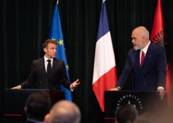 Macron: Liberalizimi i vizave me Kosovën është pezulluar, Prishtina nuk mbajti fjalën