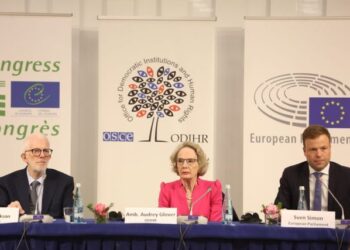 Zgjedhjet e 14 majit/ Raporti final i OSBE/ODIHR, reagon ambasada e SHBA: Qeveria dhe partitë politike të zbatojnë rekomandimet