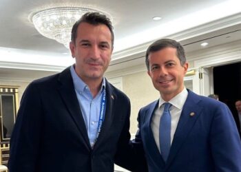 Erion Veliaj takon Sekretarin Amerikan të Transportit