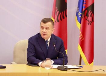 Balla: Policia po ndjek këmba-këmbës shpërndarësit e lëndëve narkotike nëpër shkolla