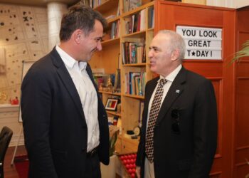 Veliaj pret ish-kampionin e shahut, Garry Kasparov: Tirana, një derë dhe zemër e hapur për ju; mirënjohje për aktivizmin tuaj