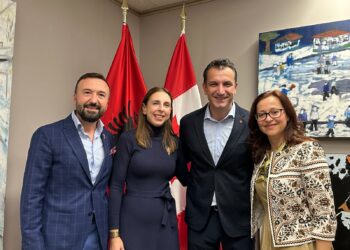 Veliaj pritet nga komuniteti shqiptar në Kanada: Arti dhe kultura shqiptare janë ‘pasaportat’ tona më të mëdha