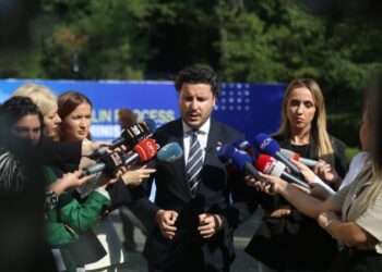 Deklarata e Ramës për praninë e KFOR në veri të Kosovës, Abazoviç i del në krah: Çdo përpjekje e tij i shërben paqes