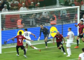 Mbyllet pjesa e parë, Shqipëria udhëheq 1 me 0