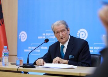‘Dacibao politike’/ Berisha sulmon prokurorët e SPAK: Çdo pushtet përcaktohet dhe kontrollohet nga Rama