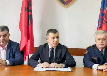 Balla takim me strukturat policisë në Rrëshen: Në 2024 efektivët pritet të kenë rritje page. Shtoni kontrollet! Jeta e çdo qytetari të jetë e sigurt