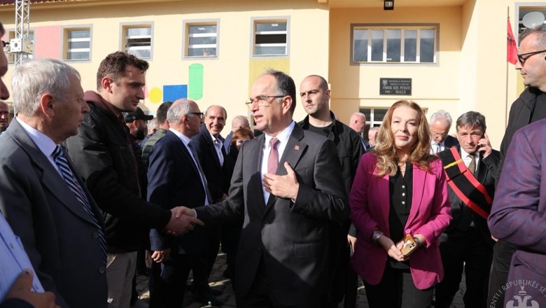 E para në zonë/ Presidenti Begaj merr pjesë në 120-vjetorin e shkollës shqipe në fshatin Iballë të Pukës