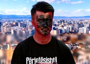 Tifozi më i veçantë tregon shifrën më të madhe që ka harxhuar për kombëtaren: Në Izrael…