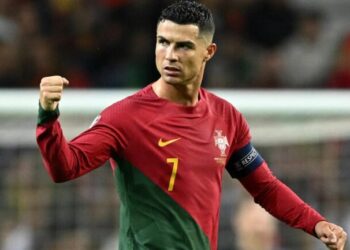 VIDEO/Lutja e CR7 bën xhiron e rrjetit, Portugalia kualifikohet në “Euro2024”
