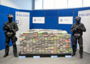 Trafiku i drogës/ Policia gjermane sekuestron 240 kg kokainë që vinte nga Amerika Latine, 3 shqiptarë në pranga