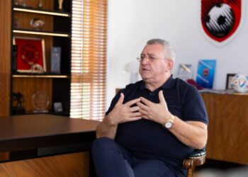 Zbulohet premio e FSHF dhe Qeverisë/ Nga “simpatiku” Gjimshiti, tek yjet e rinj: Duka vendos notat dhe flet edhe për skemën e re