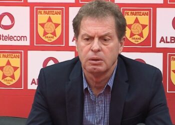 Shpëtim Duro komenton fitoren ndaj Çekisë: Historike! Na ka lënë pa fjalë. Meritë e Silvinjos, se Asani e Ramadani s’kanë ndryshuar nga Partizani