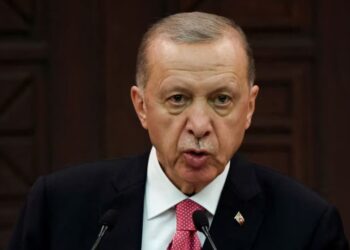 Erdogan pritet të përballet me kritika për pritjen udhëheqësve të Hamasit: Turqia është ofruar të ndërmjetësojë krizën në Izrael
