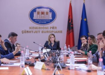 Tabaku thirrje Ballës: Duhet të jeni 10 herë më i shqetësuar, te ‘Metamorfoza’ të përfshirë dhe policë