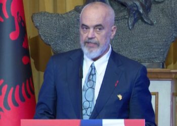 Rama: Kosova po mbytet në një lugë uji, po humbet një mundësi të madhe