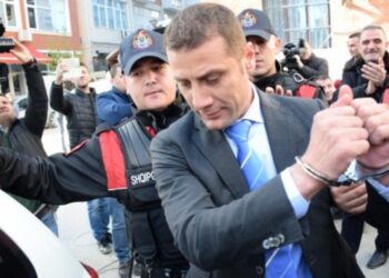 Konflikti tek ‘Kepi Rodonit’, arrestohet ish-deputeti Mark Frroku, përfaqësonte Kishën