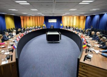 Kurti me ambasadorët: Serbia vazhdon të refuzojë, po të ishte në dorën tonë do të kishim marrëveshje