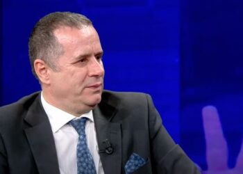 “Flija me rroba, gati për t’u arrestuar”/ Laçi: Berisha ka dashur të më eliminojë. SPAK m’u duk këmbëngulës për t’i shkuar deri në fund