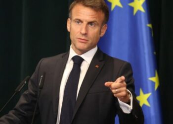 Ambasada franceze në Prishtinë: Presidenti Macron nuk përmendi anulim vizash