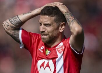 Emri/ Rezultoi pozitiv në testin e dopingut, pezullohet me dy vite sulmuesi i Serie A