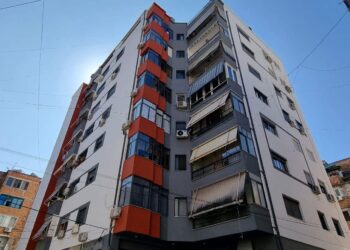 Përfundon rehabilitimi i një tjetër pallati në Tiranë, Bashkia mbulon gjysmën e financimit