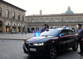 Drama/ Babai e merr në Itali dhe e braktis, 15-vjeçari shqiptar kërkoi ndihmë në polici me ‘Google Translate’
