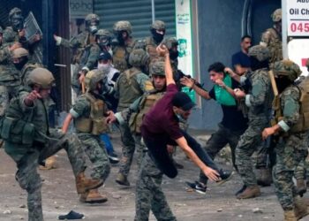 Policia përleshet me protestuesit pranë Ambasadës amerikane në Liban: Protesta kundër bombardimeve në Gaza
