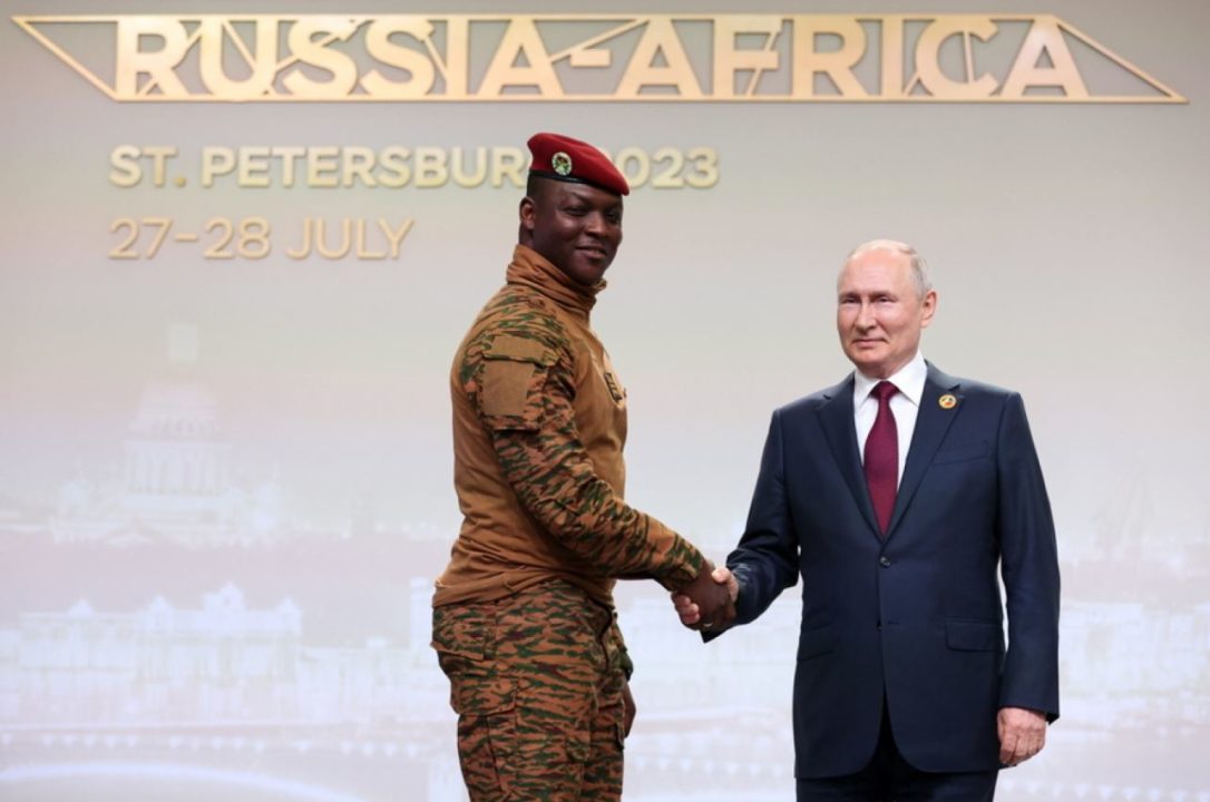 Putin marrëveshje me Burkina Faso, do u ndërtojë një termocentral bërthamor