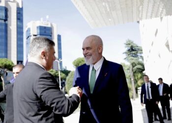 Rama ndan fotot nga takimi me presidentin e Kroacisë: Kënaqësi të mikprisja sot mikun e shquar të shqiptarëve