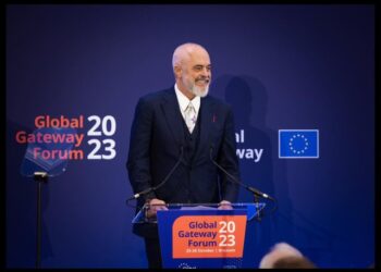 FOTOT/ Rama, i ftuar nga KE në Bruksel: Shqipëria duhet të jetë pjesë e pandarë e programeve europiane të financimit