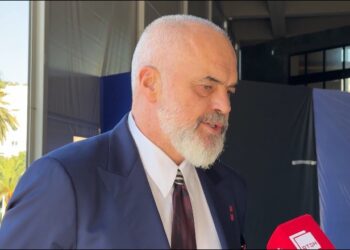 “S’ndryshoj qëndrim për Serbinë”/ Rama: Shqipëria ka bërë maksimumin për Kosovën, por s’mban iso për gjithçka thuhet në Prishtinë…!
