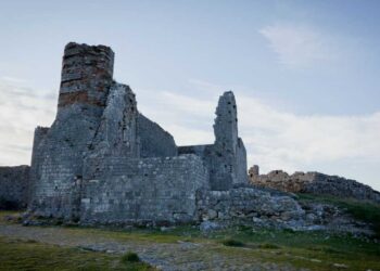 Emri/ Tragjike: Bie nga Kalaja e Rozafës, humb jetën turisti slloven