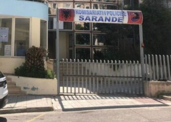 EMRI/ Vihet në pranga inspektori i IKMT, lejoi ndërtime pa leje në Sarandë e Ksamil