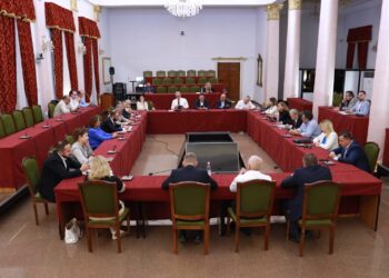Mbahet takim i deputetëve opozitarë të grupimit Bardhi-Berisha